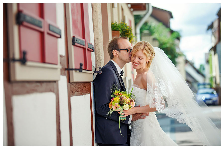 Caroline & Matthias Stürmische Traumhochzeit im Schwarzerdhof bei